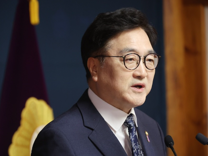 개헌 뜻과 대통령 4년중임제 실현 가능성은?